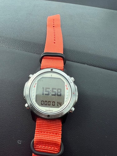 Suunto dive watch with nato - d6,